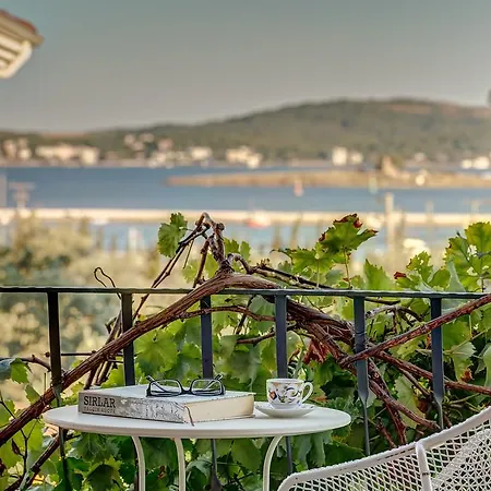 ホテル Cunda Battalos Kucuk