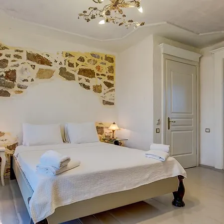 Hotel Cunda Battalos Kucuk 2*