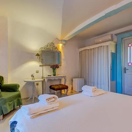 Hotel Cunda Battalos Kucuk 2*