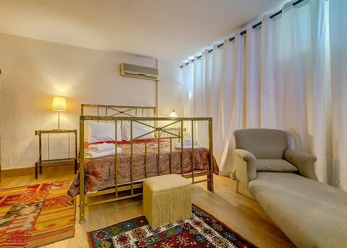 Hotel Cunda Battalos Kucuk