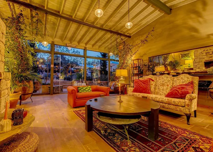 Cunda Battalos Kucuk Hotel 2*