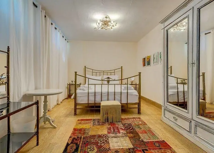 Cunda Battalos Kucuk Hotel 2*